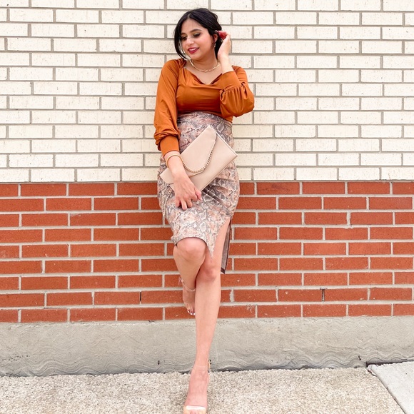 Because I have too many clothes 🥺 - Picture 1 of 4